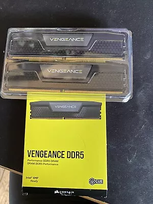 Corsair VENGEANCE 32GB (2x16GB) DDR5-5600MHz Memory - CMK32GX5M2B5600C36 • £52