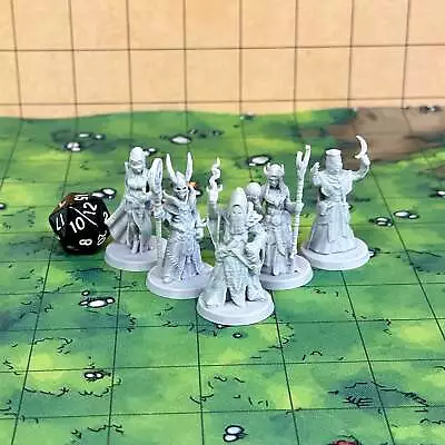 Cultists (Set Of 5) Dungeons And Dragons Miniature DnD Miniature Mini 32mm Lot • $6.19