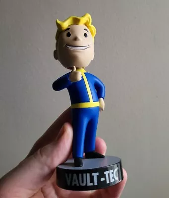 Vault Boy Bobblehead • £5