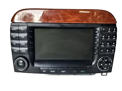 2004 - 2006 Mercedes S500 Audio Radio Navigation Screen A 220 870 26 89 OEM • $219.99