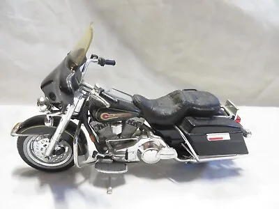 Die Cast 1:18 Scale Motorcycle Maisto Harley Davidson Electra Glide Black • $10.99