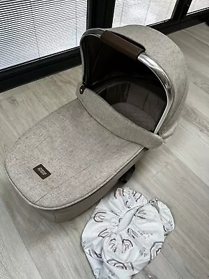 Mamas And Papas Ocarro Moon Carrycot • £35