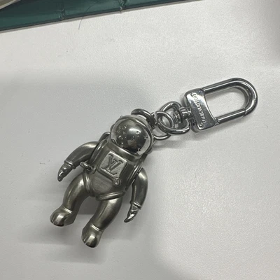 $180 • Buy Louis Vuitton Spaceman Astronaut Moon Man Key Chain Bag Charm Ring