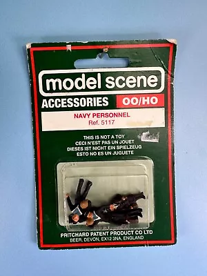 Modelscene 5117  People Navy Personnel OO GAUGE • £7