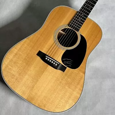 Martin D-28 2012 • $2170