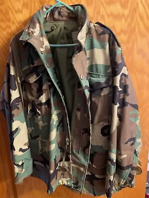 Military Cold Weather Liner Jacket Mens Medium Woodland Green Camo Field Coat • $30