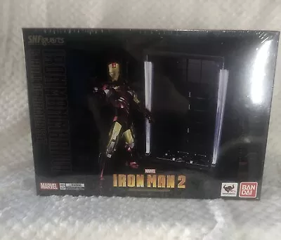 Bandai IRON MAN MARK VI + HALL OF ARMOR SET SH FIGUARTS MARVEL Action Figure • £54.50