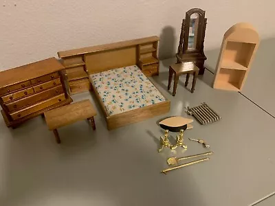 Dollhouse Accessories Lot - Bedroom -  Fireplace • $5