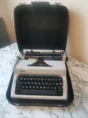 £60.01 • Buy Vintage Erika Roboteon Typewriter Model 105 With Case Good Clean Condition 