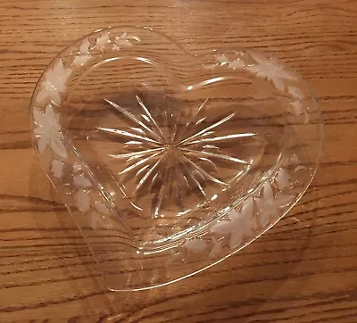 MIKASA Crystal Heart Shape  Christmas Love  13  Serving Dish Bowl Etched Frosted • $8.99