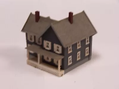 N Scale Building Lighted Farmhouse - Lot P55 • $45