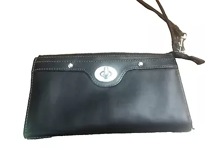 Vintage Coach Black Leather Wallet /Wristlet Zipper Turn Lock • $25