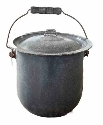 Vtg Gray Granite Ware Pot Bucket W Lid & Wood Handle Farmhouse Marble Enamel • $20