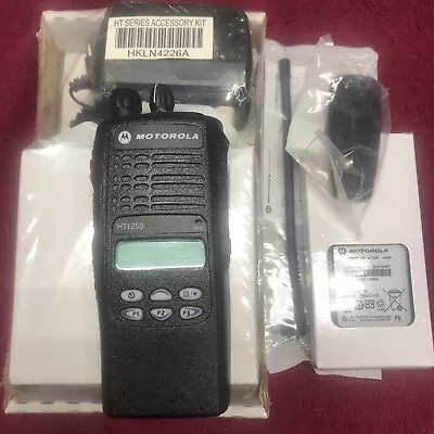 MOTOROLA HT1250 LS+ UHF 403-470 MHz RADIO W NEW MOTOROLA ACCESSORIES REFURBISHED • $199.95