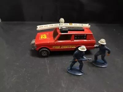 B137-matchbox Speed Kings K-64 Range Rover Fire Vehicle With Firemen • $10.09