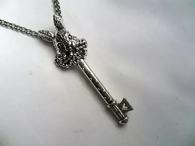 £3.49 • Buy Alice In Wonderland Rabbit And Key  Pendant And Chain  Necklace