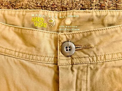 Mountain Hardware Mens Shorts Tan Khaki Canvas Sz 36 10  Inseam Hiking Outdoors • $12.99