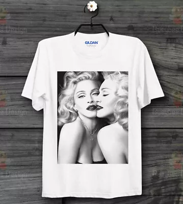 MADONNA MIRROR FACE COOL VINTAGE UNISEX  T Shirt B263 • £7.99