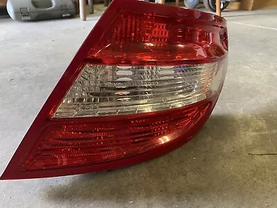 2008 - 11 Mercedes C300 W204 Right Passenger Tail Light Assy *Non Led 2048200264 • $50