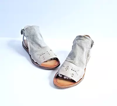 MIZ MOOZ Fifi Glacier Gray Leather Sandals Sz 39 8.5 9 Flat Studded • $39.95