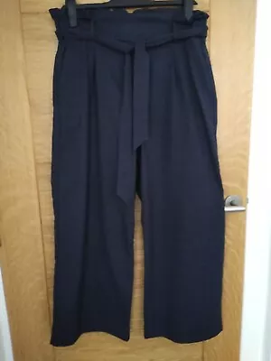 Ladies H&M Wide Leg Cropped Trousers Size 12 (Euro 40) • £4.50
