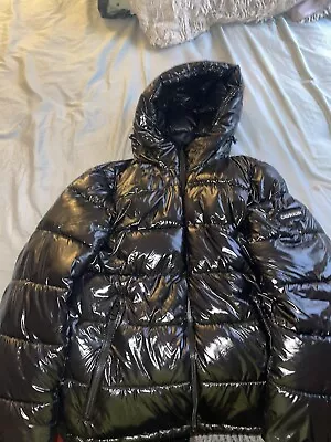 CALVIN KLEIN Bubble Coat Shiny Black • $110