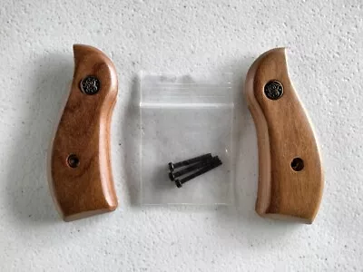 Altamont S&W K-Frame Round Butt Panel Grips-Santos Rosewood / Bronze Medallions • $25