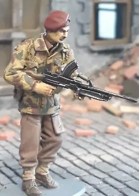 £14.24 • Buy 1/35 Scale WW2 British Paratrooper #2 (with Bren)