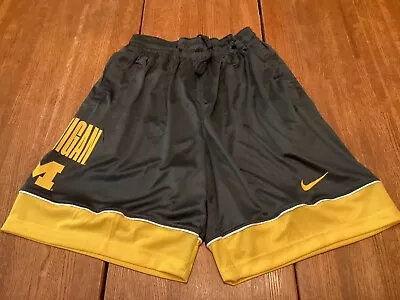 Michigan Wolverines Nike DRI-FIT Football Basketball Shorts Men’s XL DJ8227-060 • $27