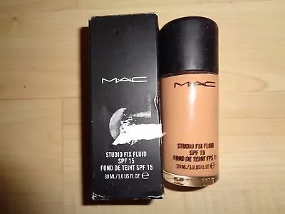 MAC STUDIO FIX FLUID SPF 15 - 30ml NW35 • £25