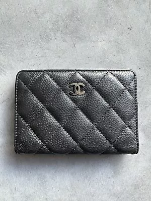 $379.99 • Buy Authentic Chanel Caviar Quilted Flap Card Holder Black W/ Silver Hardware