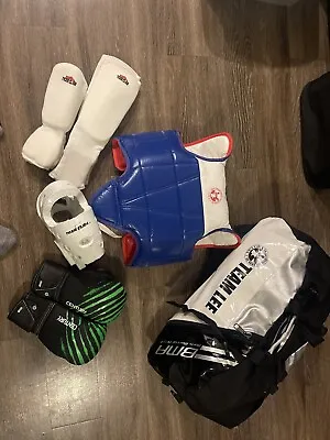 Mixed Bag  Sparring Protective Gear Taekwondo Martial Arts Size Small With Bag. • $33.86