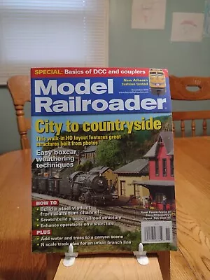Model Railroader Magazine: November  2010 (RRR4).  • $1.75