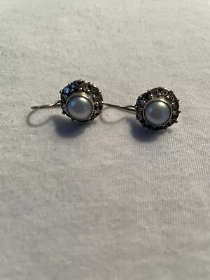 Pearl And Sterling Silver Scalloped Earrings • $45