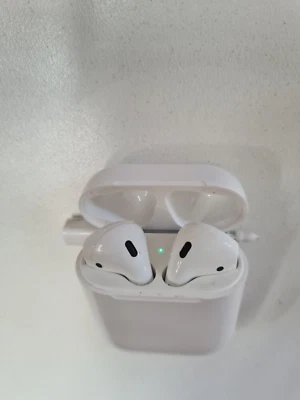 $109.99 • Buy Genuine Apple AirPods(2nd Generation) With Charging Case