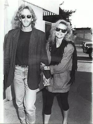 Michelle Pfeiffer / Peter Horton - Professional Celebrity Photo 1986 • $6.99