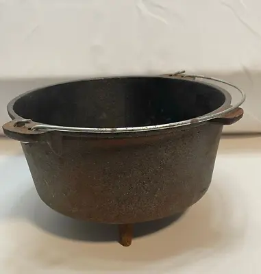 Bruntmor Cast Iron 3 Legged Double Dutch Oven Casserole Pan Handle 5 Qt 10  • $39.95