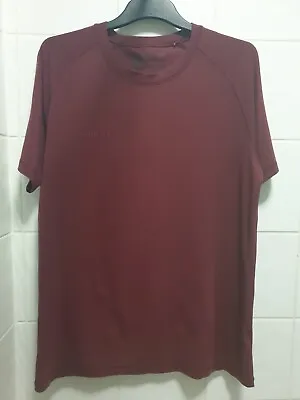 Mammut T-Shirt In Maroon Red Hiking/Workout Top Size M 40  • £14.50