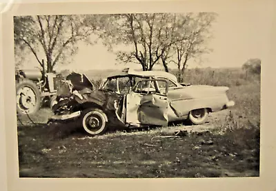 1954 FORD Wreck Oct 8 1960. Gary Roberts. KINGMAN KS. B&w Photo 5  X 3 1/2 . • $6.50