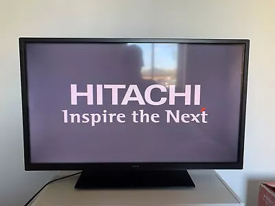 Hitachi 32HEV220U 32 Inch HD Ready HDR 10 WiFi Freeview LED Smart TV DVD Combi • £60