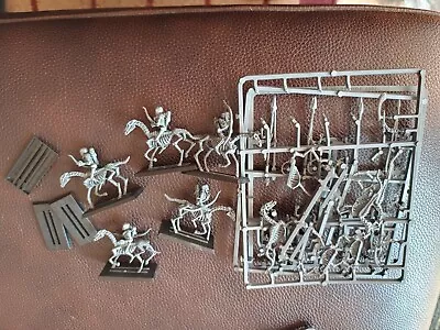 8 X Tomb Kings Skeleton Horsemen Old World  Warhammer • £3