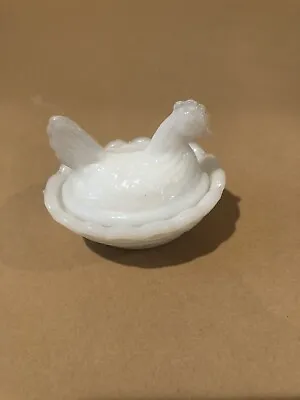 Vintage Small White Milk Glass Hen On Neat 2.5” Wide • $12.50