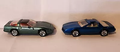 *** 2 Different '97 HWs '80s Firebird & Corvette W/Opening Hood Loose/Mint *** • $3.95