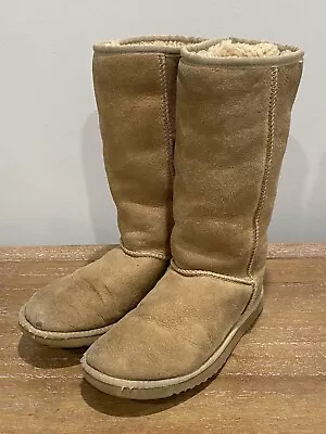 Ugg Australia Classic Tall 5815  CHESTNUT   Suede SHEEPSKIN  Boots SIZE  6 • $24.95