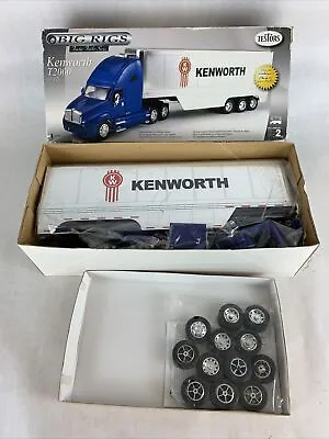 Testors Big Rigs Model Kit Kenworth T2000 1:32 • $88.99
