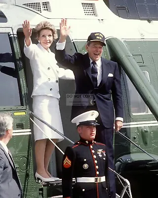 Ronald Reagan And Nancy Wave Before Boarding Marine One - 8x10 Photo (fb-354) • $8.87