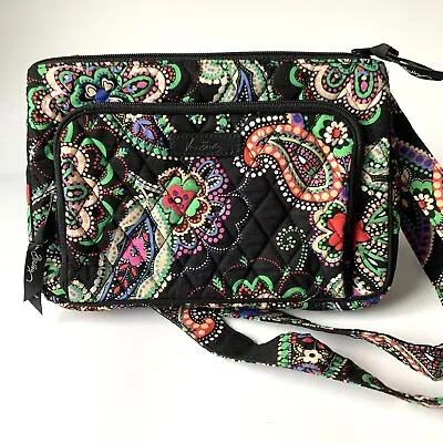 Vera Bradley Purse RETIRED Kiev Paisley Zipper Pocket Magnet Close Credit Card • $15