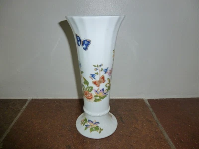 £3.25 • Buy Aynsley Cottage Garden Vase.