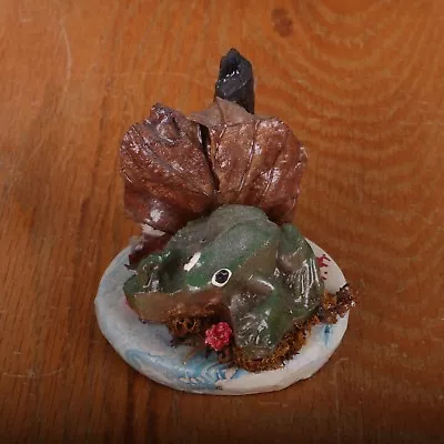 Vintage Frog In Front Of Leaf Figurine Miniature  • $24.99