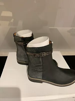 Babybotte Ankle  Boots Glitter&black Size Eu33 • £20.50
